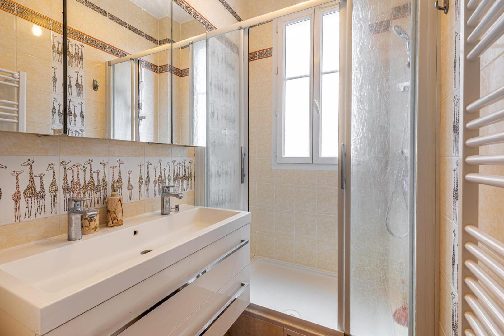 Guestready - Vibrant Et Confortable A Montparnasse Apartment Paris